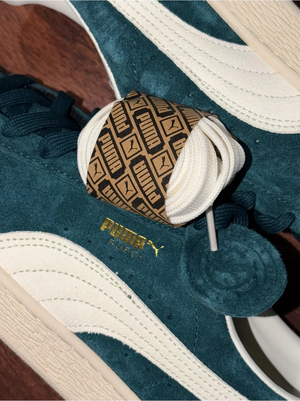 Puma Mens Suede shoes size 10.5
